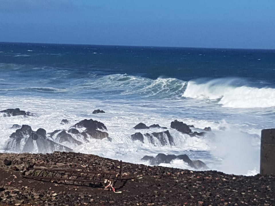 Wellen in Puerto de las Cruze  Coral La Quinta Park Suites