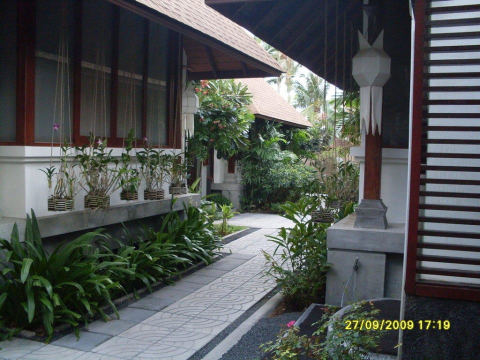 Blumen Pavilion Samui Villas & Resort