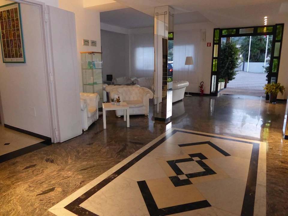 Eingangshalle Hotel Tamerici