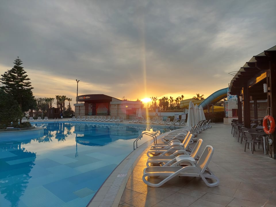 Pool Seamelia Beach Resort