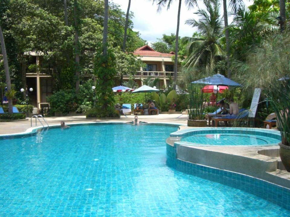 Pool The Fair House Beach Resort