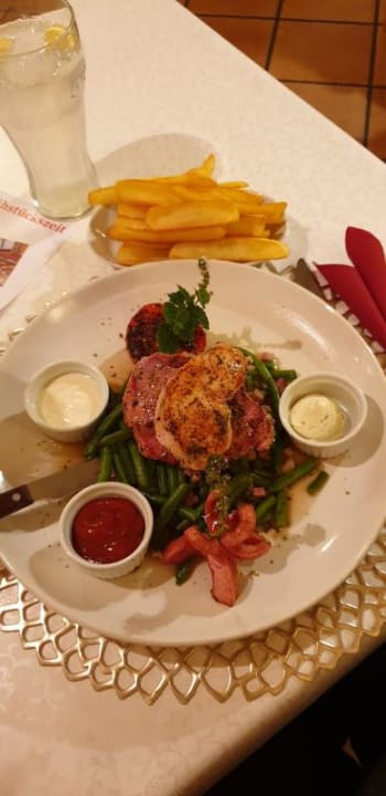 Gastro Mohnhotel & Bergwirt Schrammel