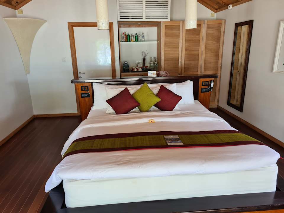 Zimmer Kuredu Island Resort & Spa