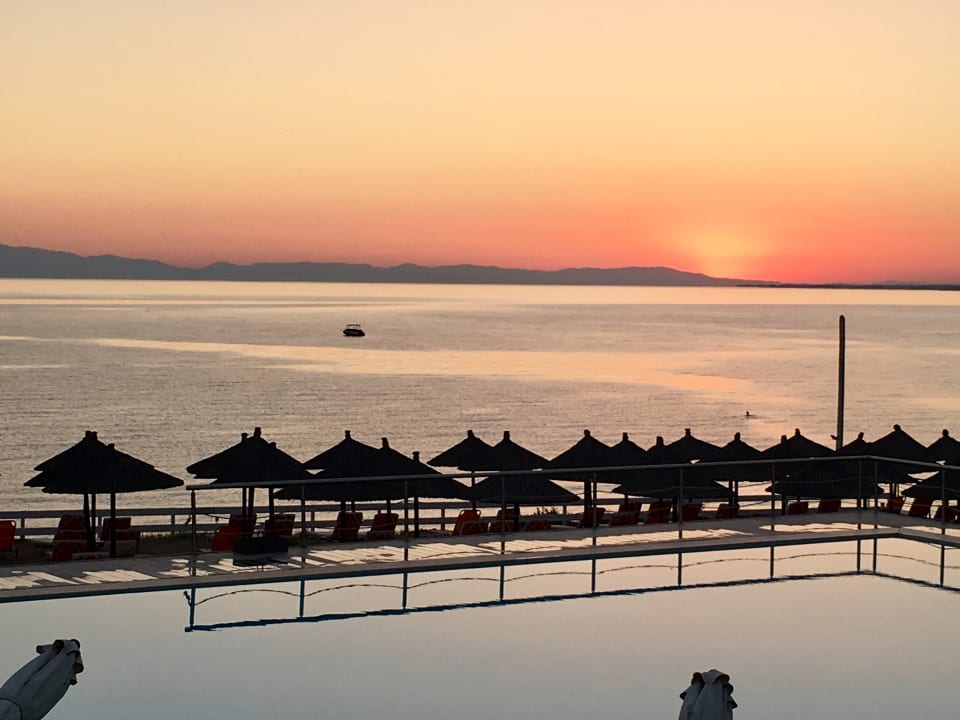 Pool Istion Club & Spa