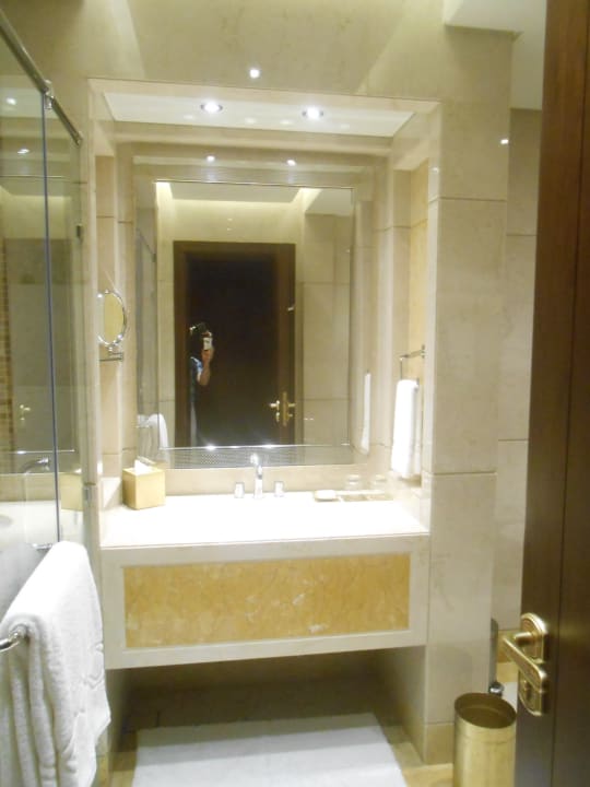 Zimmer Al Najada Hotel by Tivoli