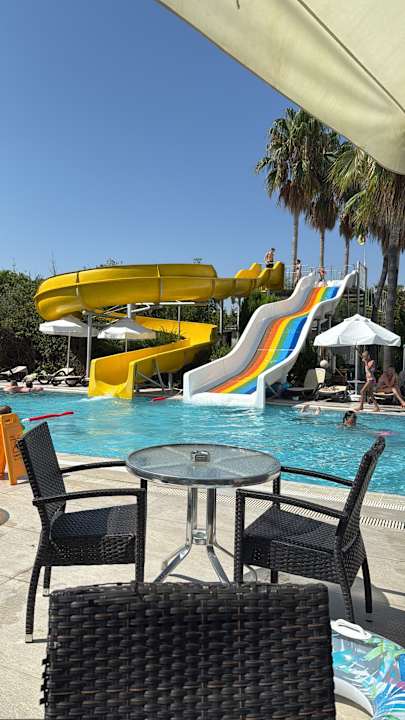 Pool Royal Atlantis Beach Hotel