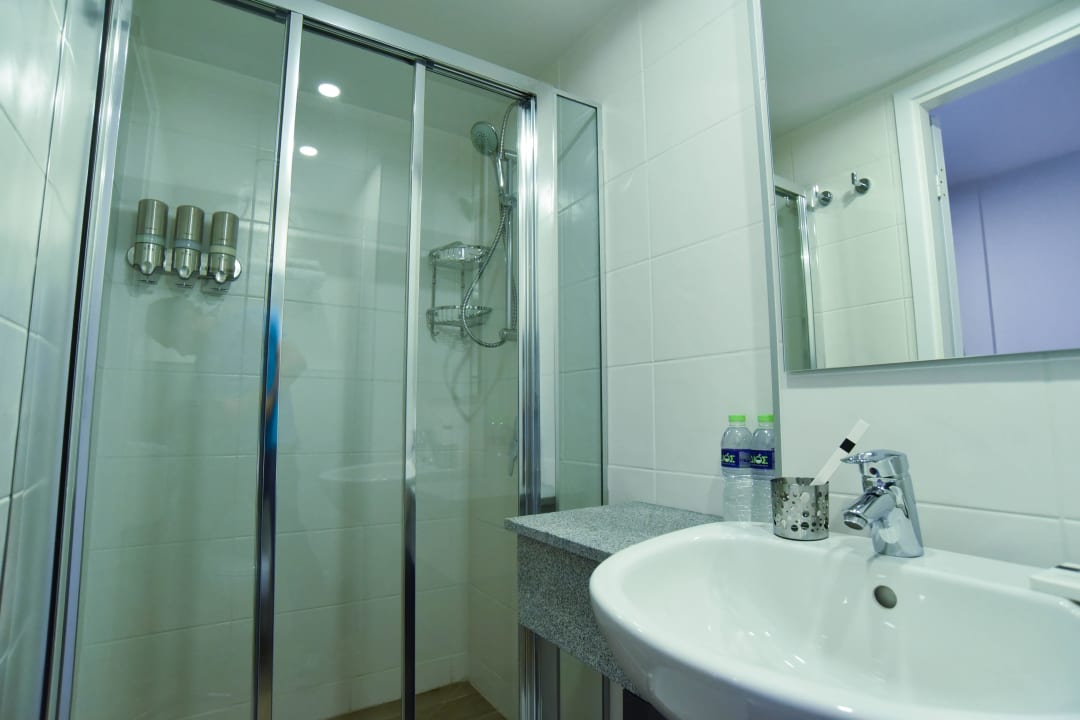 Standard double or twin room The Rise Hotel