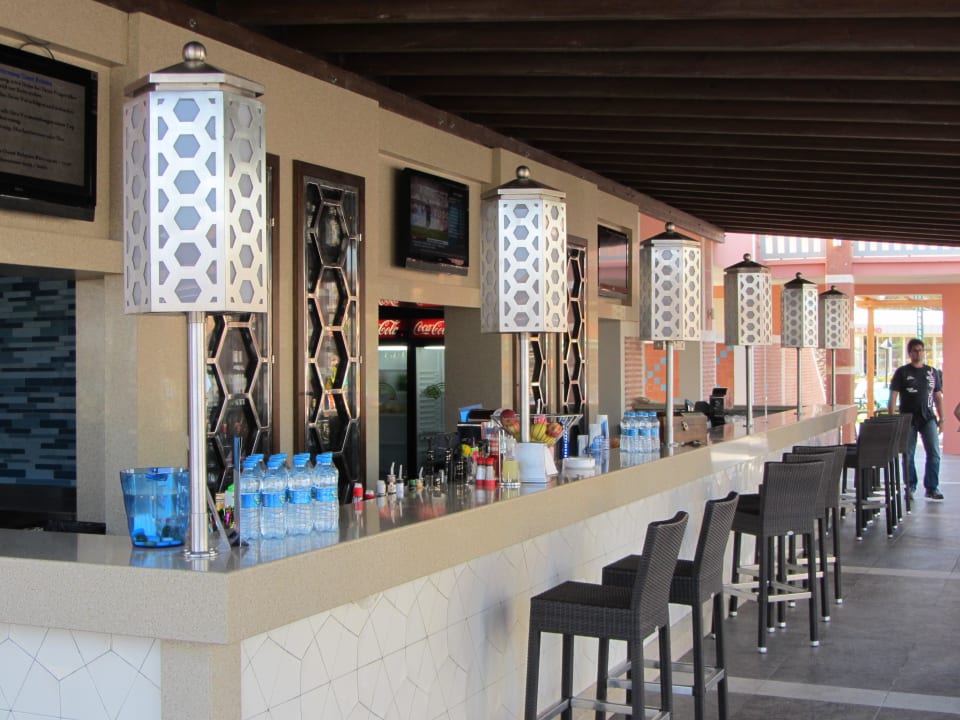 Die Poolbar wurde ebenfalls verbessert. Megasaray Club Belek