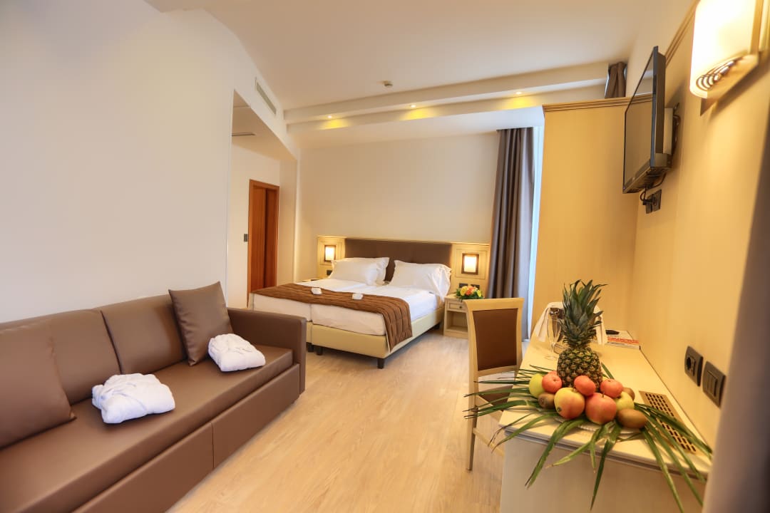 Zimmer Hotel Europa - Skypool & Panorama