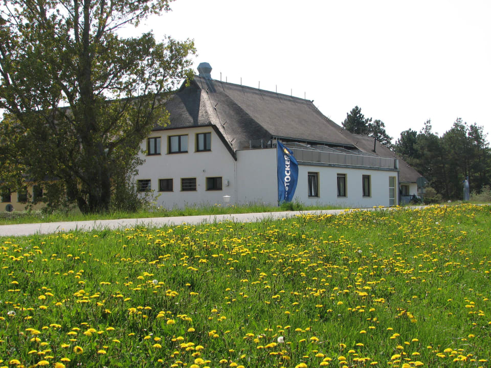 Haupthaus.mit Restaurant Kolumbus Ostseehotel Wustrow