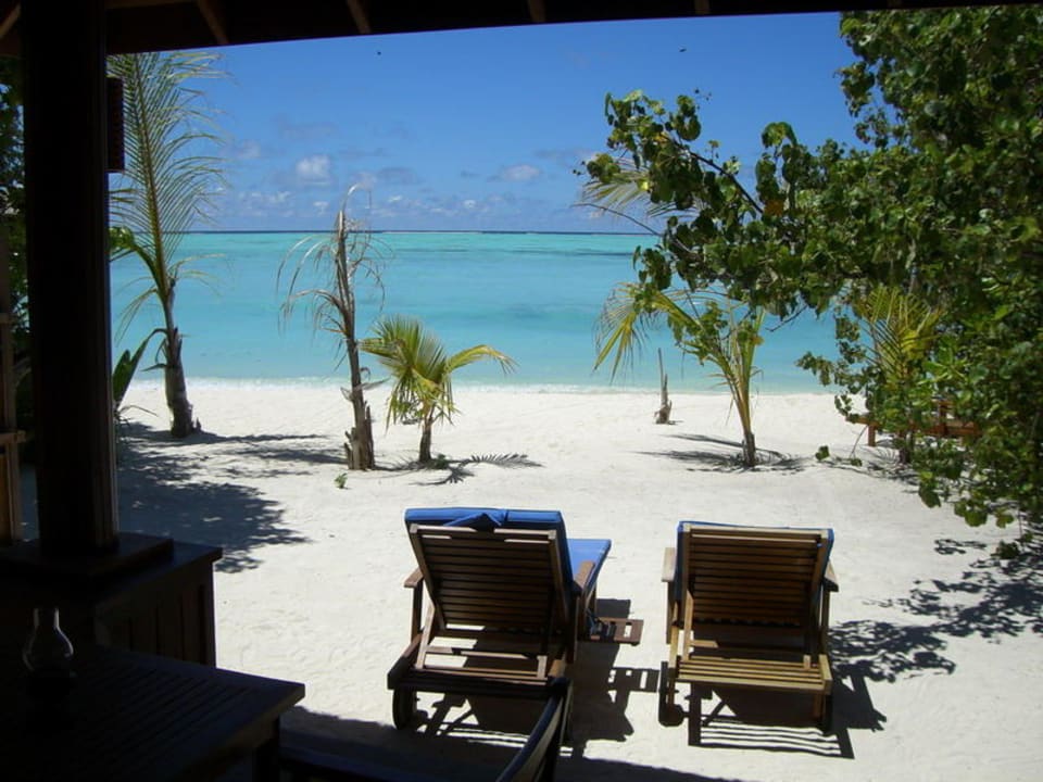Blick aus der Strandvilla aufs Meer Sun Siyam Olhuveli