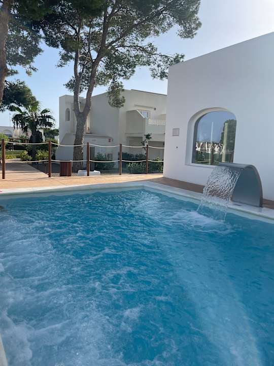 Pool Eques Petit Resort