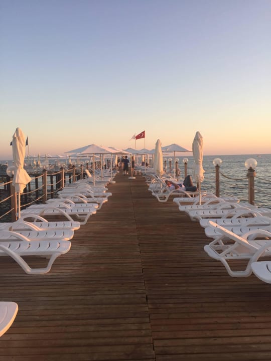Blick auf den Steg Quattro Beach Spa & Resort