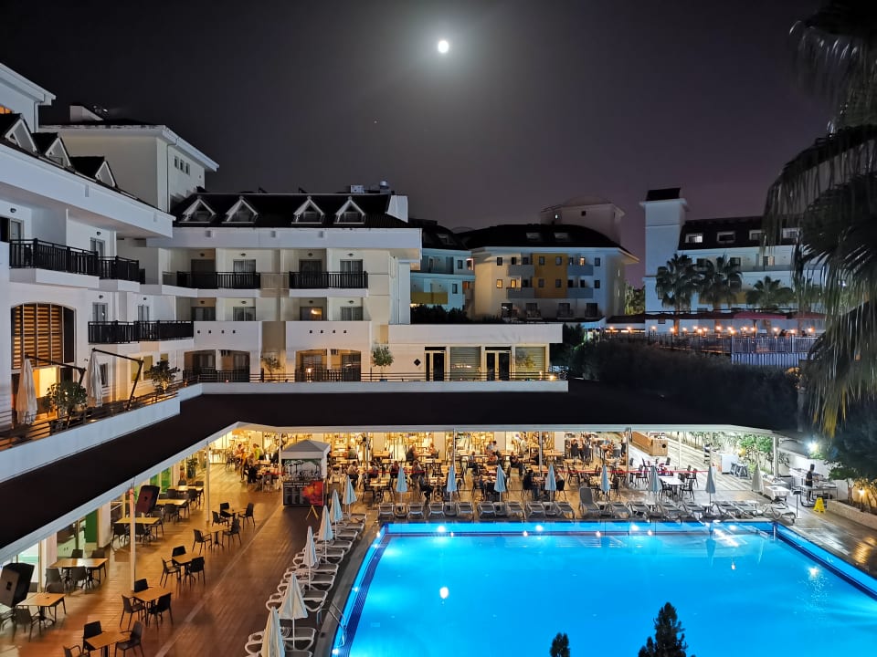 Gastro Side Aquamarin Resort & Spa