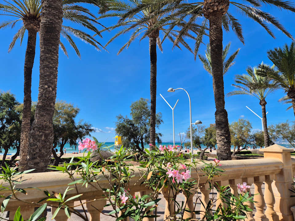 Gartenanlage allsun Hotel Pil-lari Playa