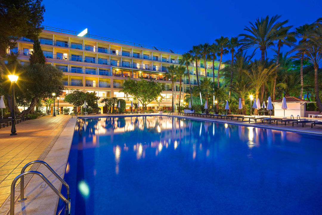 Piscina de noche THB Los Molinos - Adults only