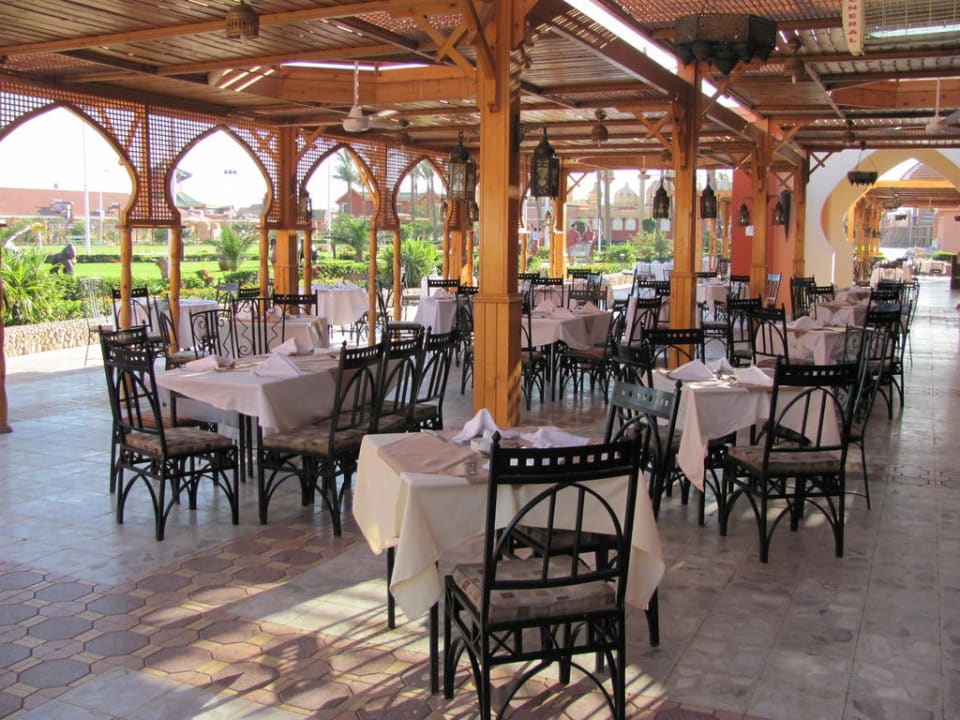 Terrasse für Essen Pickalbatros Alf Leila Wa Leila Resort - Neverland Hurghada