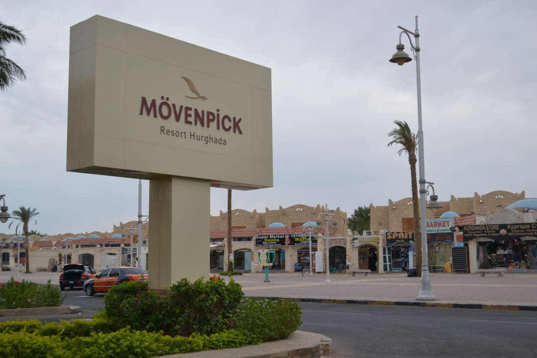 Einfahrt zum Hotel Continental Hotel Hurghada