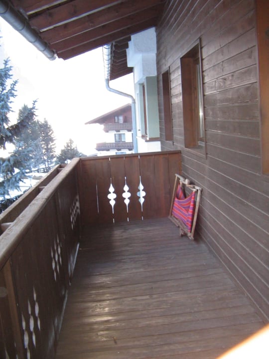 Gr. Balkon mit Liegestühlen Gasthof Bergfriede