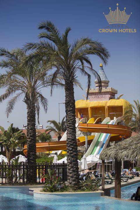 Pool Well Palace Side