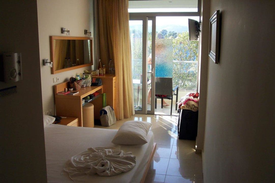 Von Einganz zum Balkon Hotel Corissia Princess