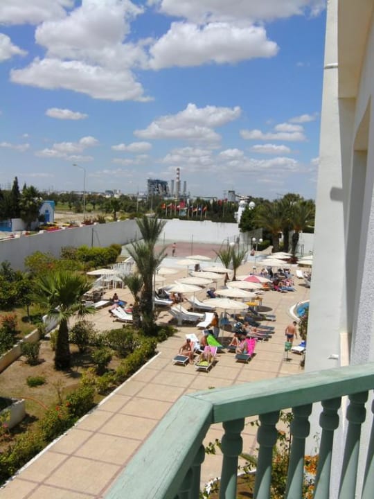 Ausblick vom Zimmer ohne Meerblick Hotel El Mouradi Skanes Beach