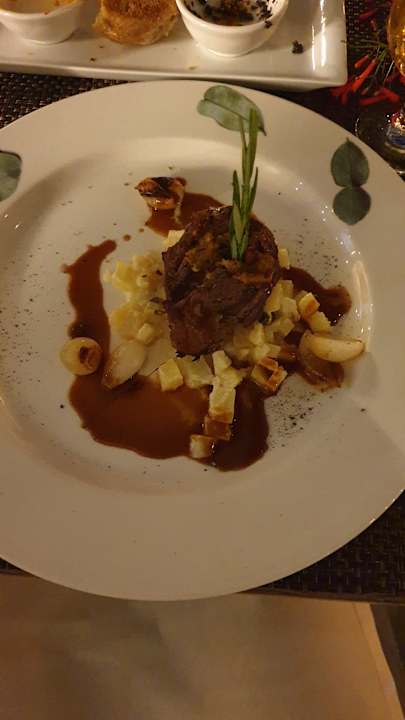 Gastro Acanthus Cennet Barut Collection