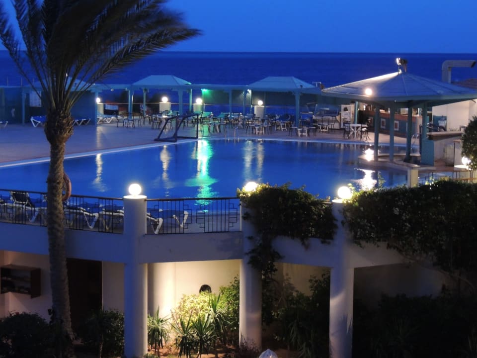Der super Pool SUNRISE Holidays Resort (Adults Only)