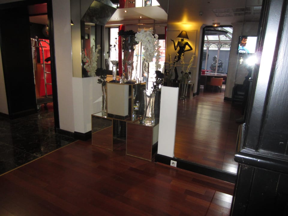 Aufenthaltsbereich / Loungebereich Mercure Paris Alesia