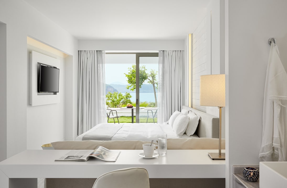 Zimmer Lichnos Beach Hotel & Suites