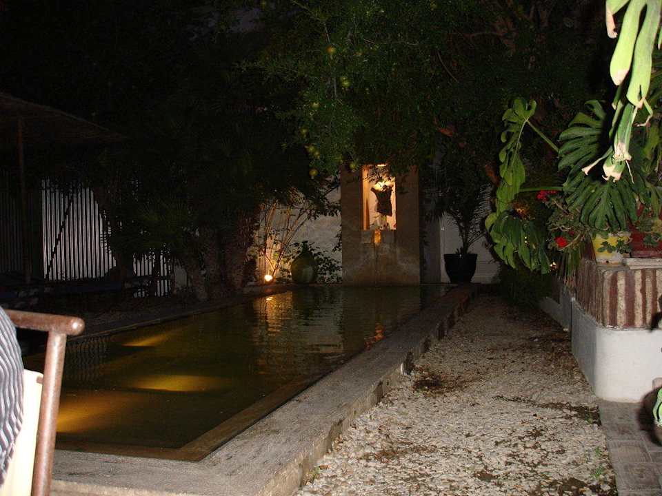 Pool bei Nacht Hotel Palacio De Los Granados