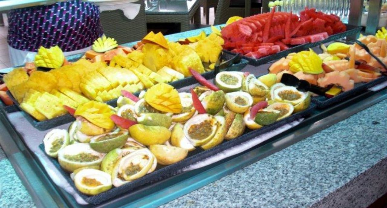 Im Poolrestaurant Hotel Riu Palace Macao - Adults only