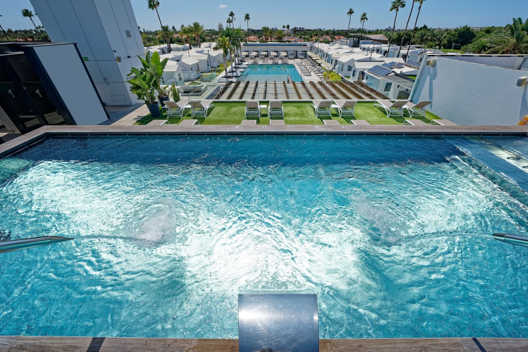 Pool Club Maspalomas Suites & SPA