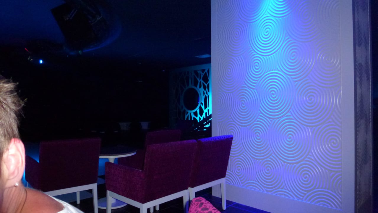 Eigene Diskothek im Keller Seamelia Beach Resort