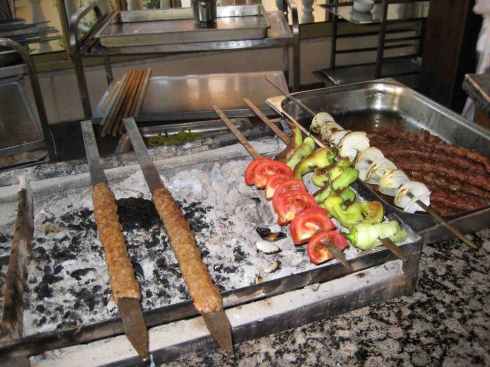 Super Essen Aydinbey Famous Resort