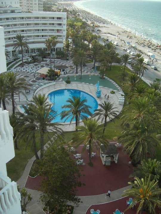 Aussicht zum Pool Hotel El Hana Beach