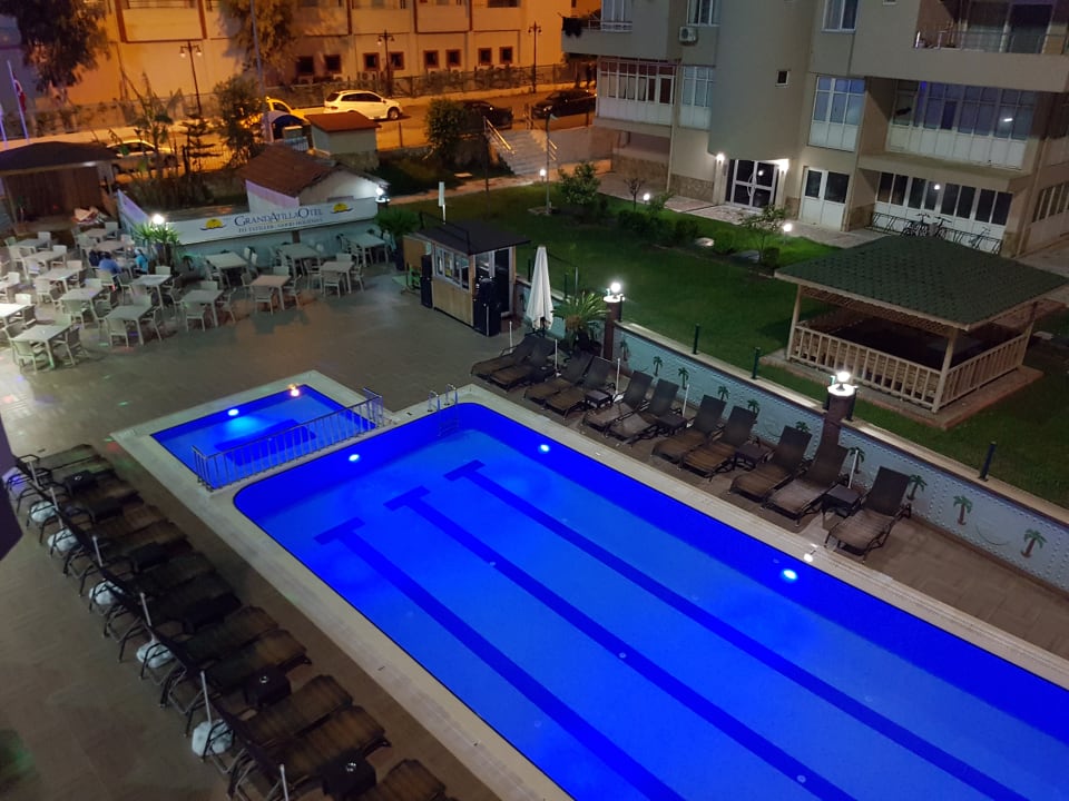 Pool Grand Atilla Hotel