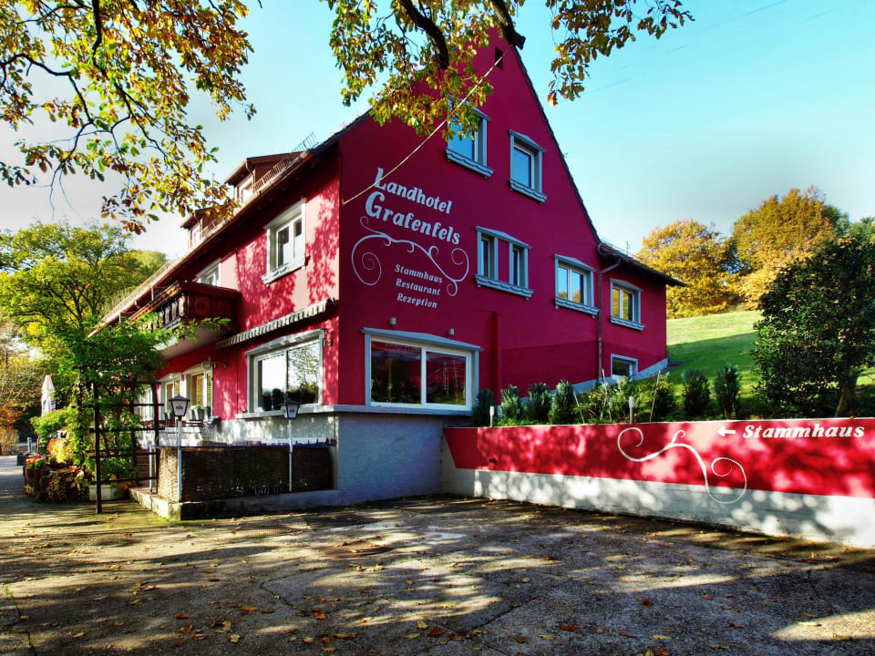 Haupthaus und Restaurant Landgasthof Grafenfels