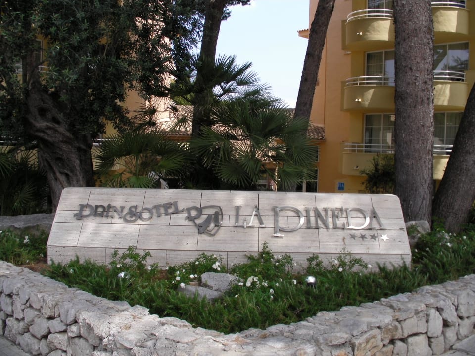Eingangsschild Prinsotel La Pineda