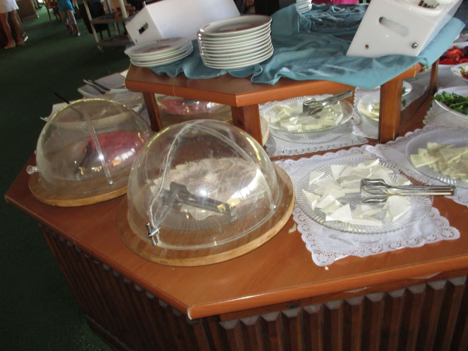 Wurst und Käse Hotel Meri