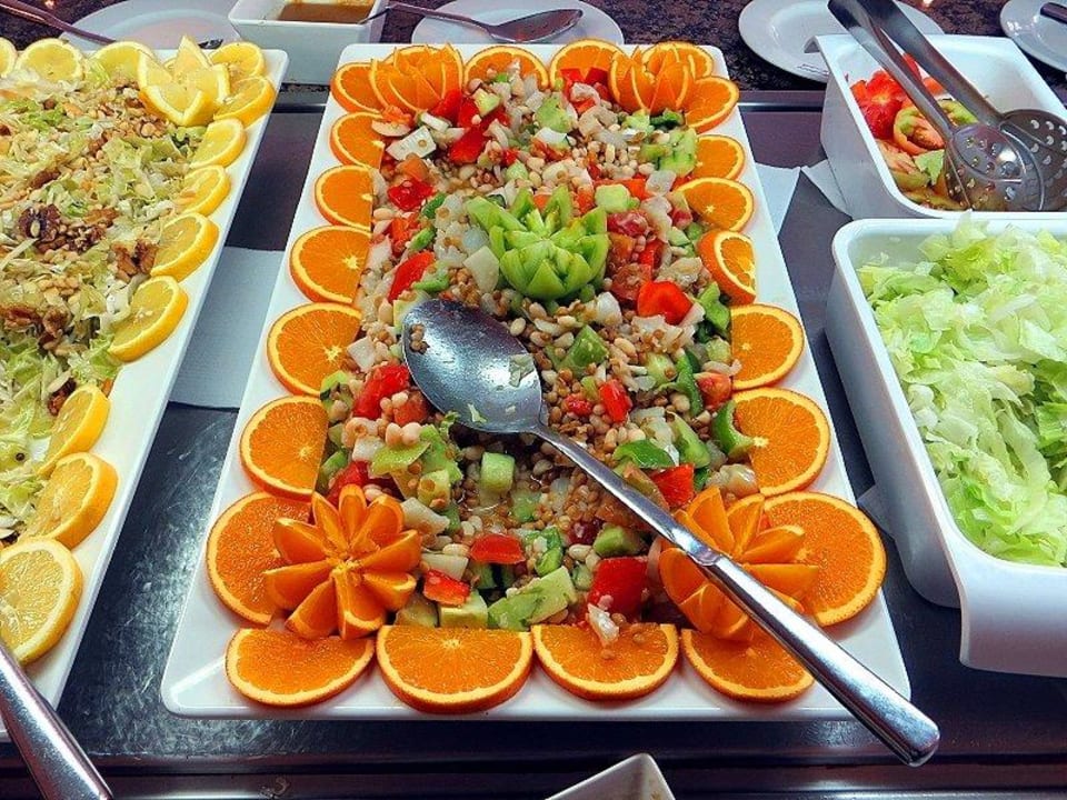 Ein Teil des liebevoll gestalteten Abendbüffets The 15 th Boutique Hotel