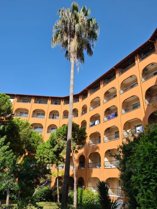 Außenansicht Club Turtas Beach Hotel