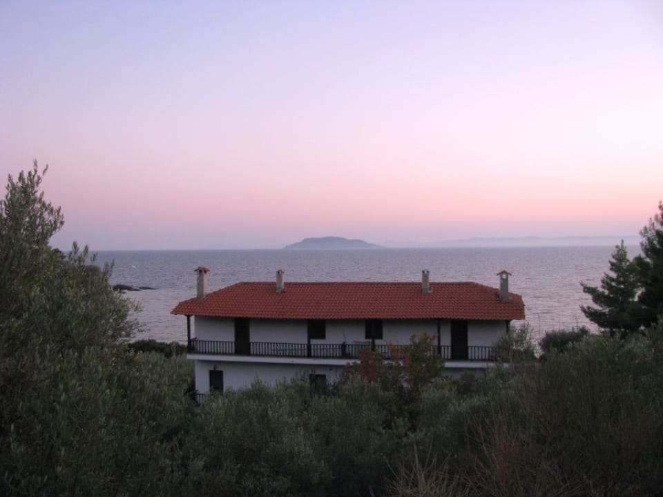 Закат Hotel Lagomandra Beach