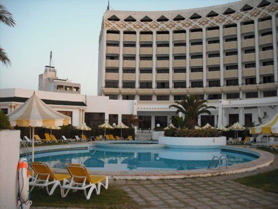 Hotelgelände Hotel Abou Nawas Boujaafar