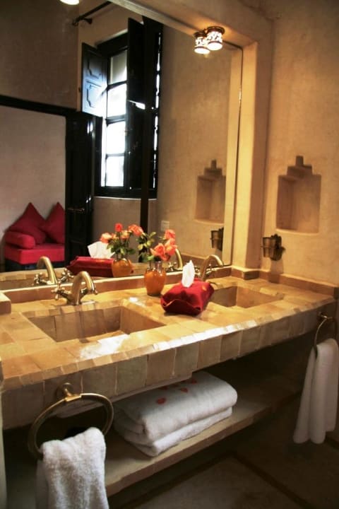 Bad mit Dusche und WC Guest House Riad Diana