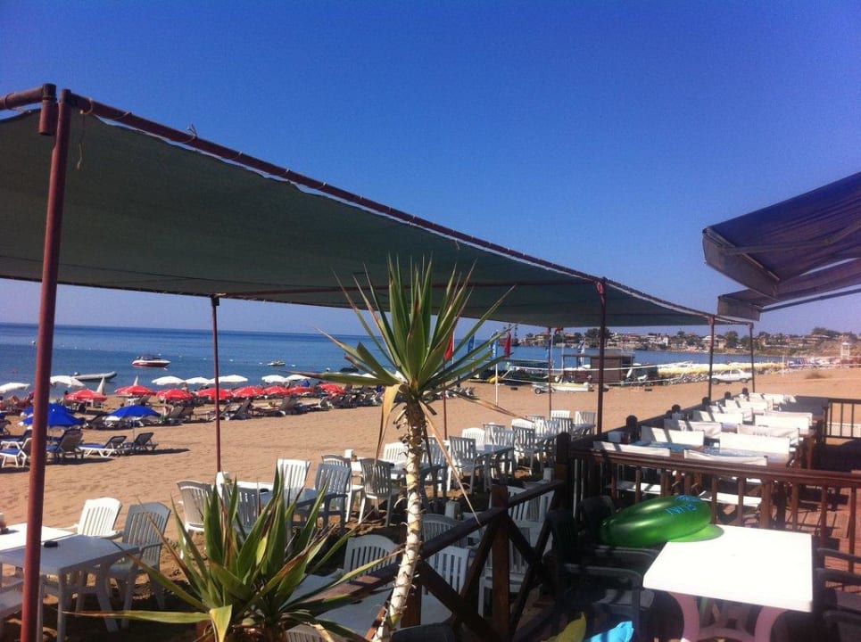 Strand New Garden Hotel Side