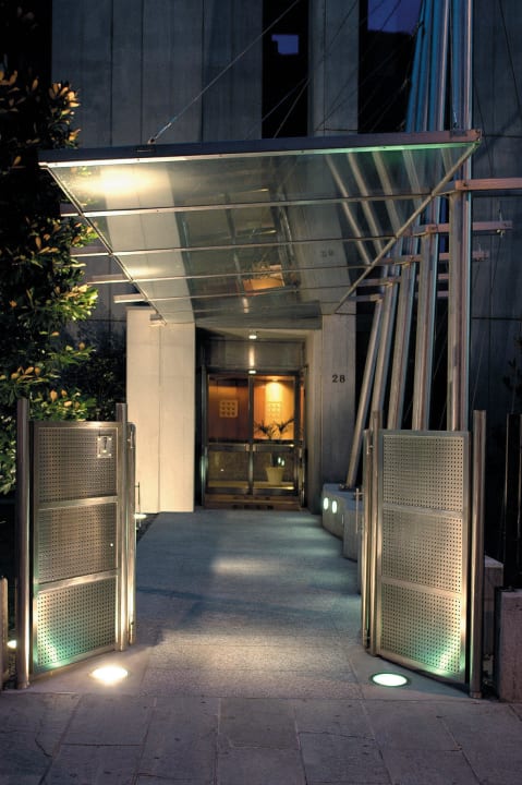 Entrata hotel Best Western Plus Executive Hotel & Suites