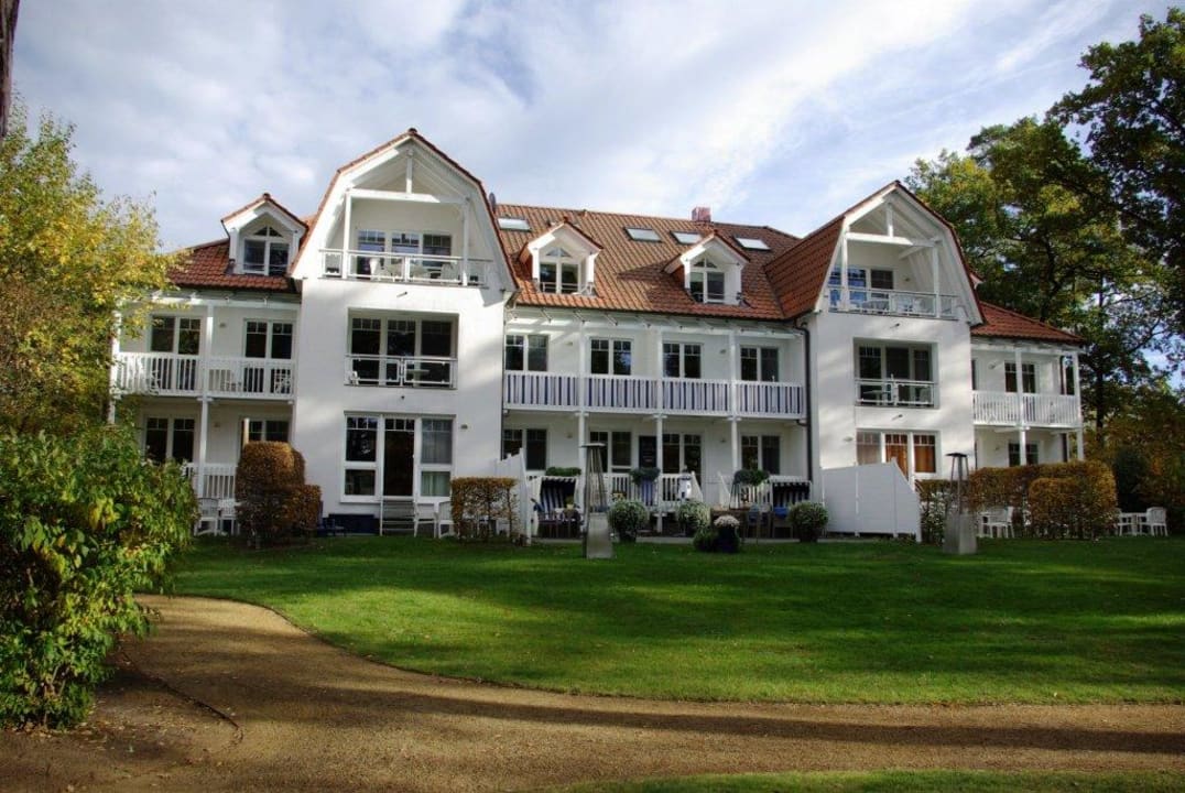 Garten im Herbst Victoria Suites