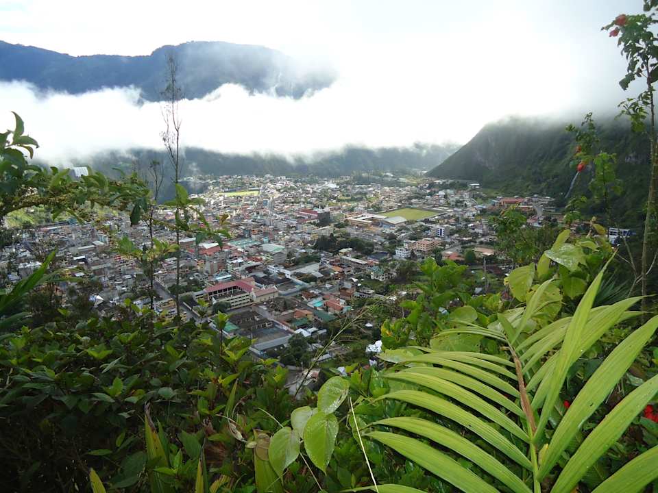 Vista de la Casa Amarilla a Banos B&B La Casa Amarilla