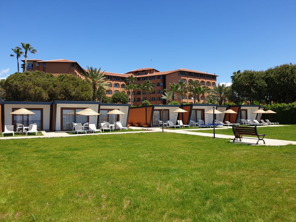 Außenansicht Club Turtas Beach Hotel